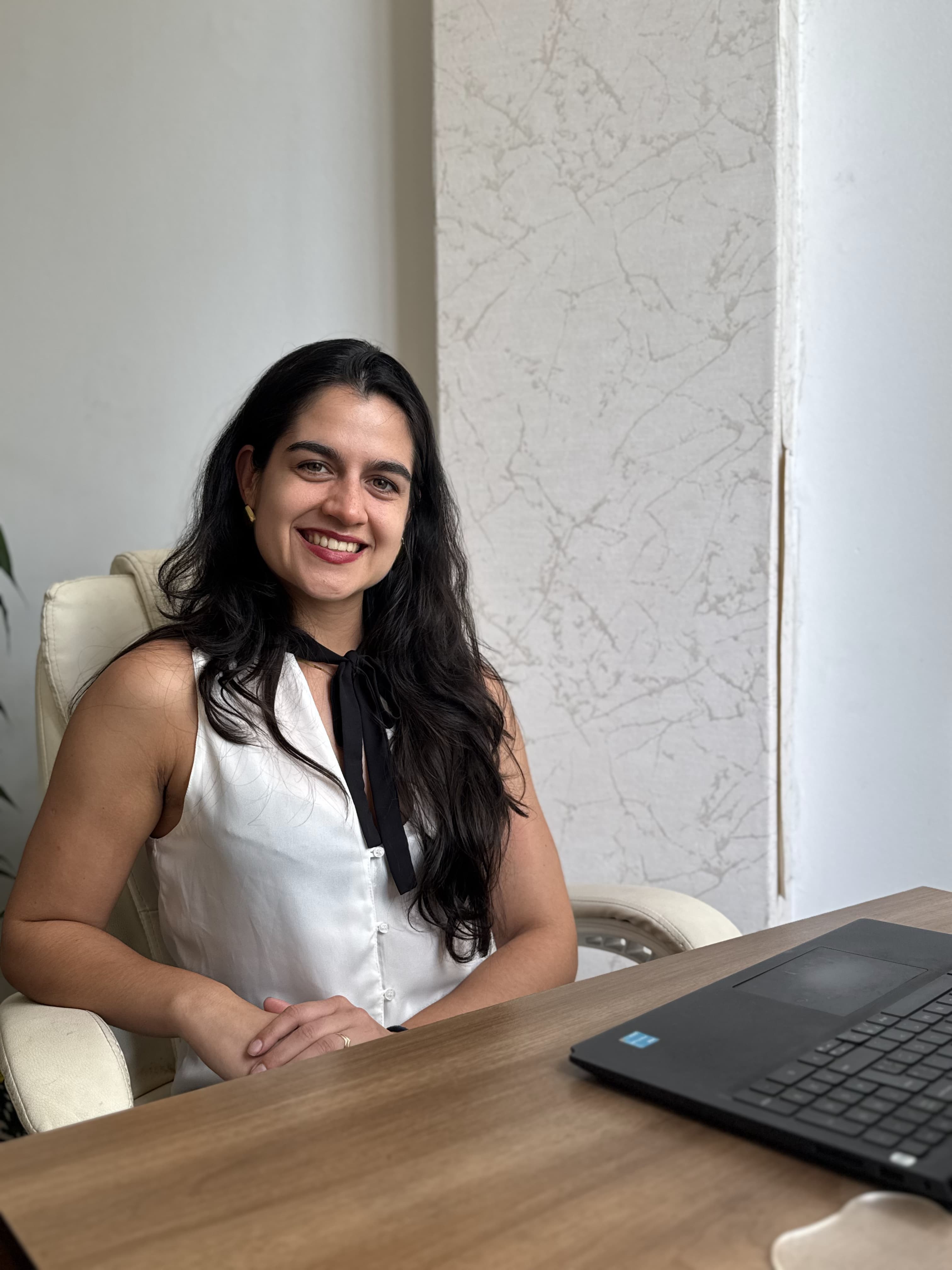 Vitória Carvalho, psicóloga
